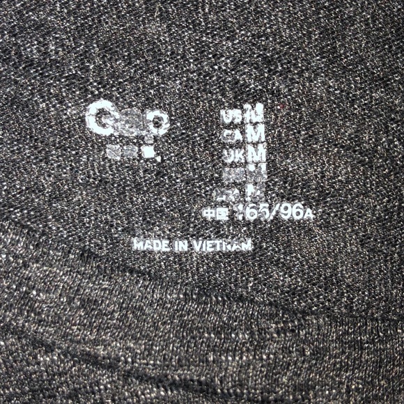 GAP shirt - Picture 3 of 3